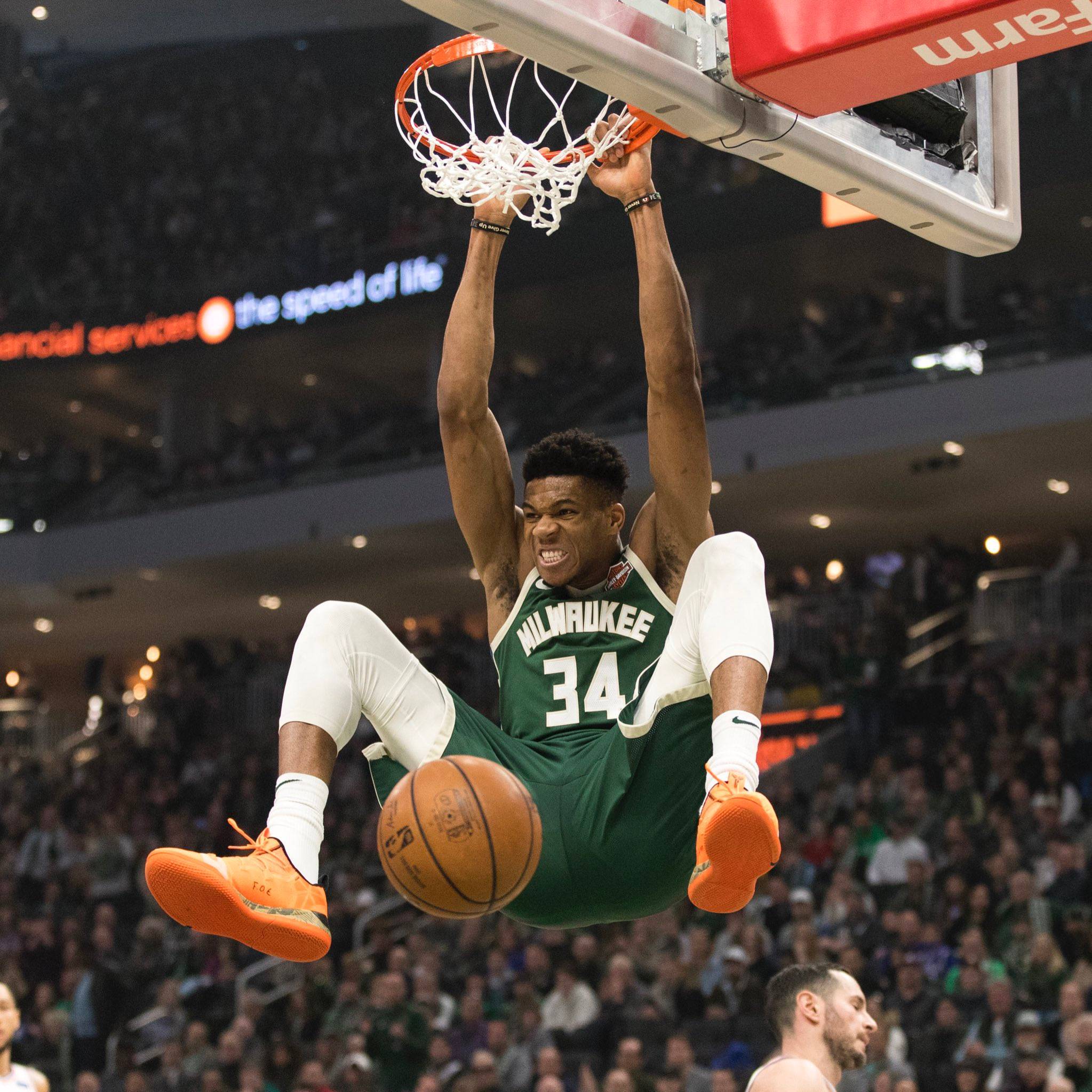 边锋沿边线 边锋沿边线