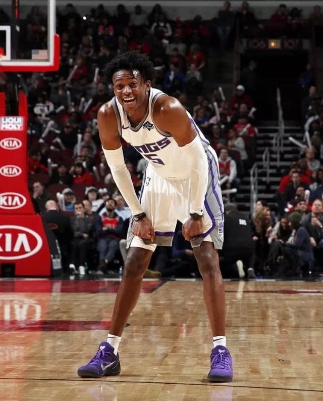 峰时主动谢 峰时主动谢